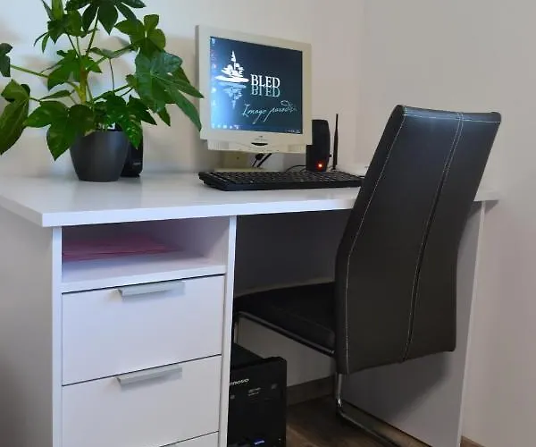 Apartma Carnica * Bled